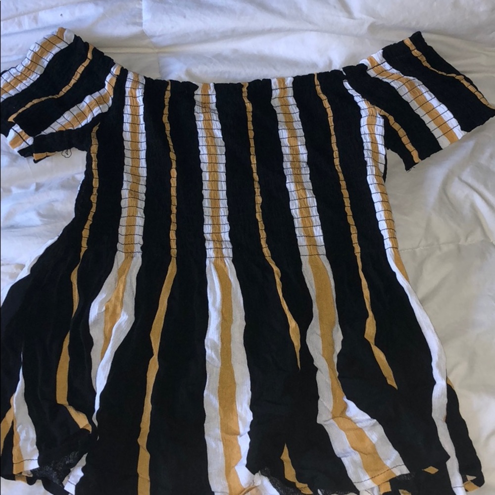 PacSun off shoulder shirt